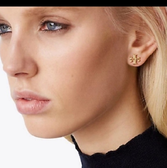 *NEW* Tory Burch gold plated earrings - Picture 5 of 7
